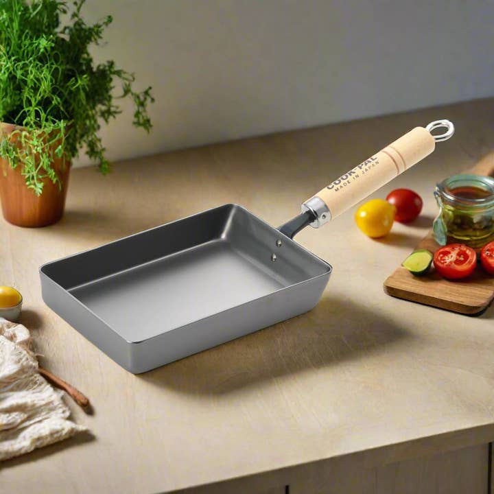 Ginza Steel - Wholesale Pan - Yoshikawa Cook-Pal Ren Tamagoyaki Omelet / Egg Pan (Medium)– Carbon Steel | Made in Japan2