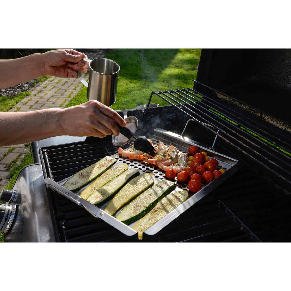 TableCraft Products Company - Wholesale Sauce Server - 16 oz Sauce Pot with Silicone Basting Brush1