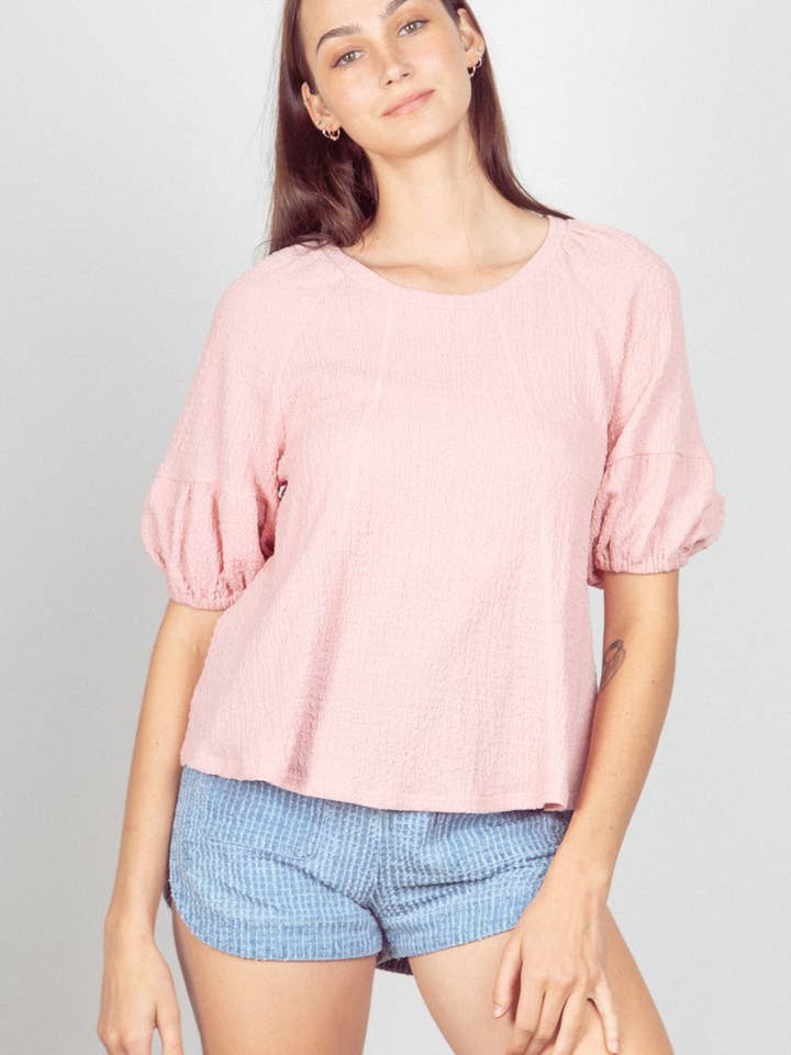 NT11467X-PLUS SIZE - Top in maglia increspata a mezza manica a sbuffo per la vendita all'ingrosso da parte di VERY J