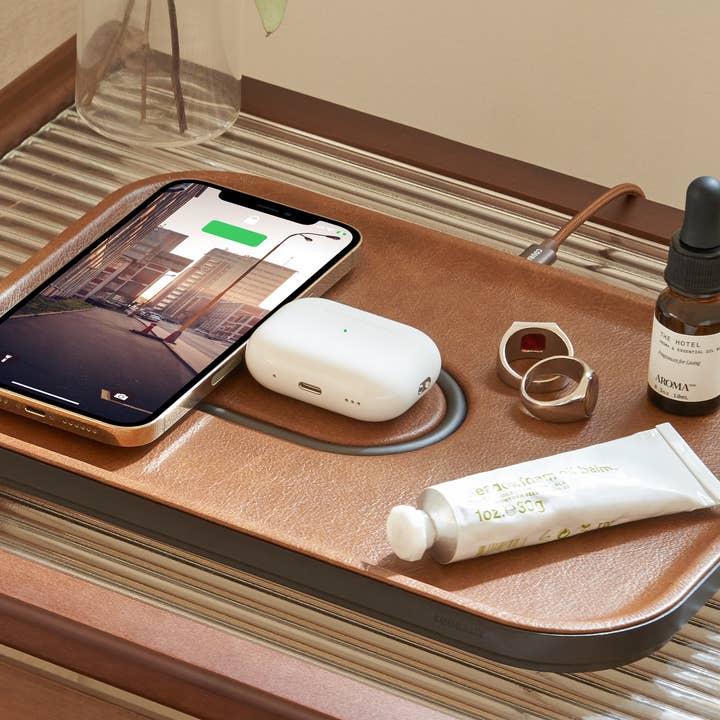 Courant – wholesale Telefondockningsstation och stativ – MAG:3 -Classics Läder Trådlös Dubbel Laddningsfack (Magnetisk)11