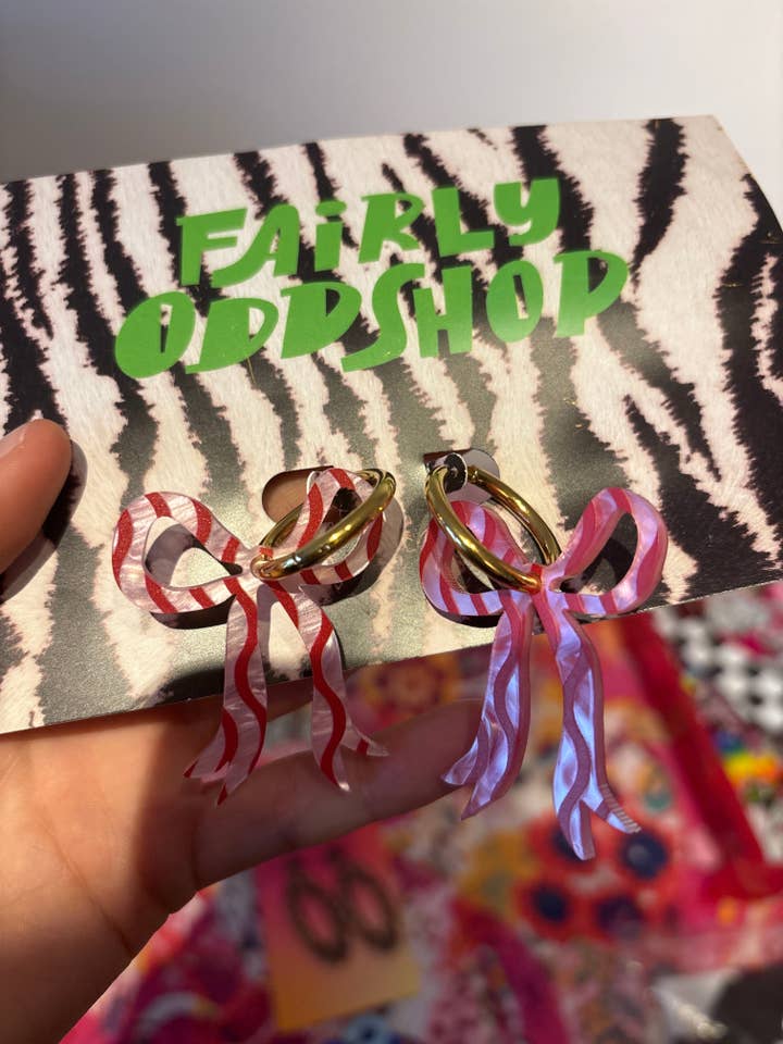 Red & pink bows for wholesale by Fairly Odd Shop