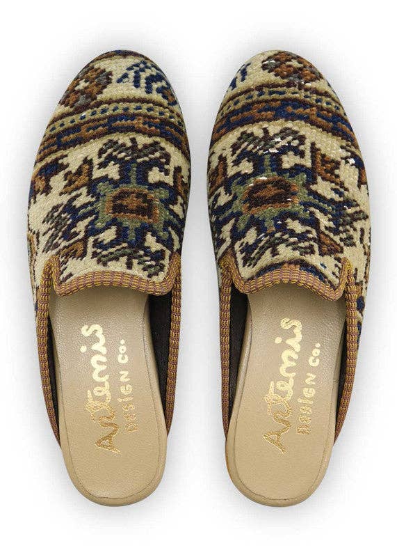 Artemis Design Co. - Wholesale Slippers - Women's - Women's Carpet Slippers - Size 8