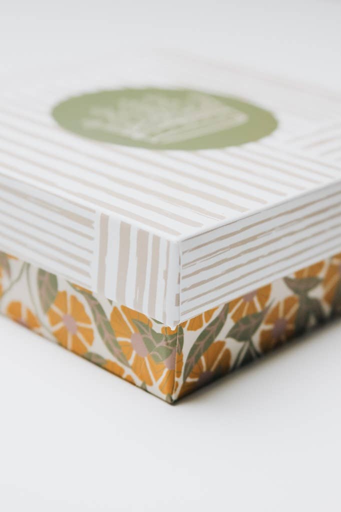 Crowned Free - Wholesale Armband met kralen - Kinderen - Vlinderarmband met kralen voor kinderen en volwassenen - gemaakt door Survivors6