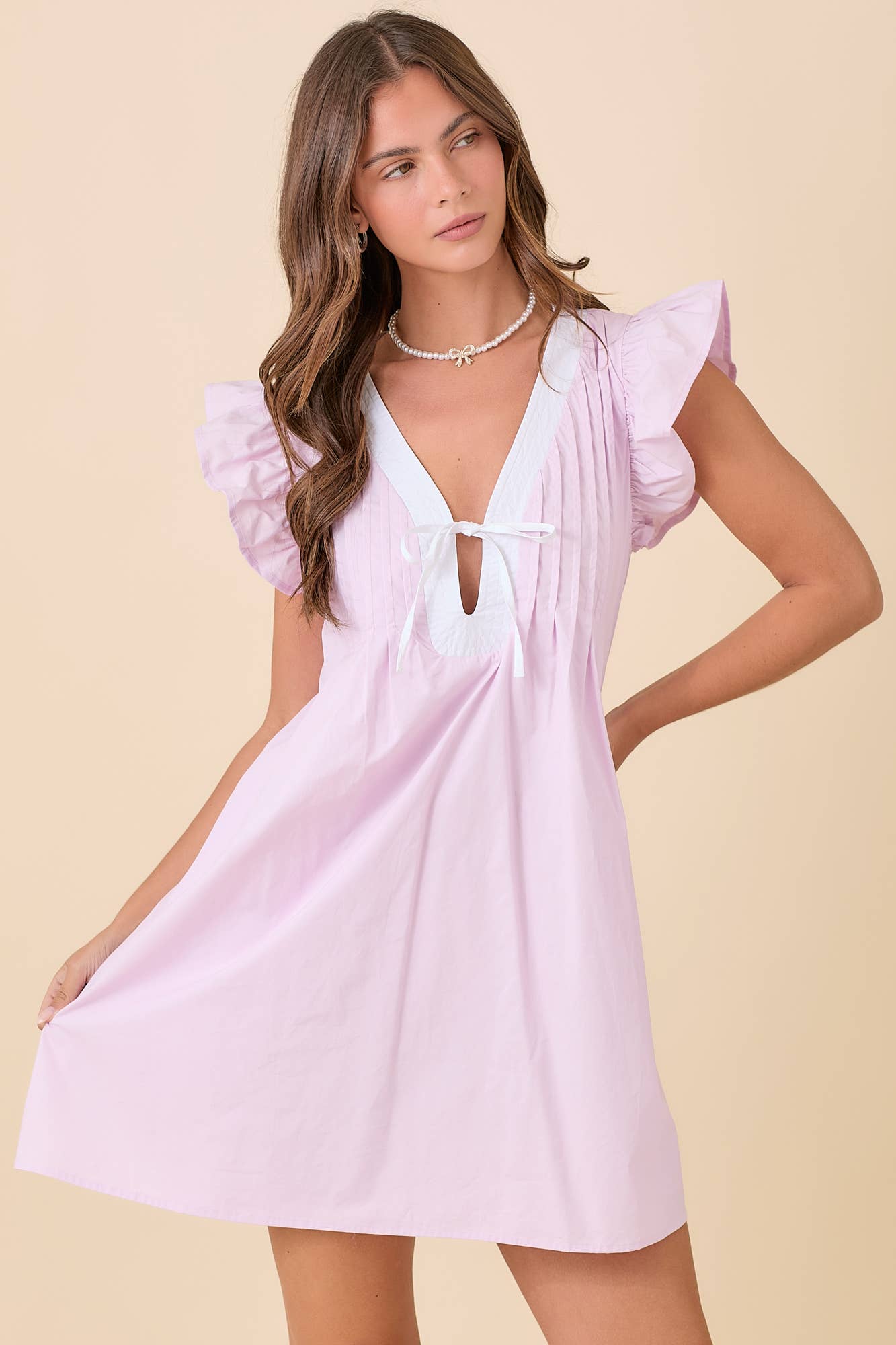 Main Strip – Großhandel Kleid – Damen – Sommer-Minikleid mit Rüschenärmeln und Biesenfalten6