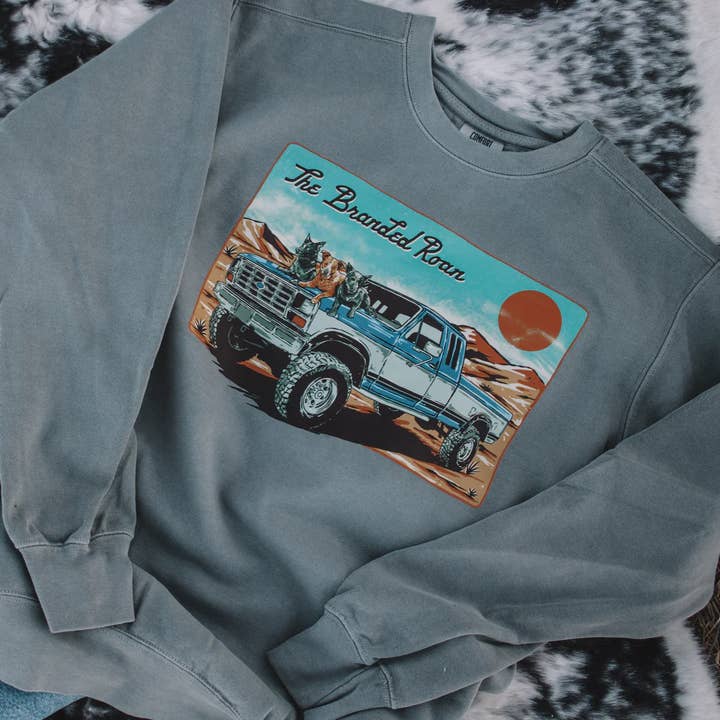 The Branded Roan - Wholesale Graphic Sweatshirt - Women's - Farm Dogs Crewneck0