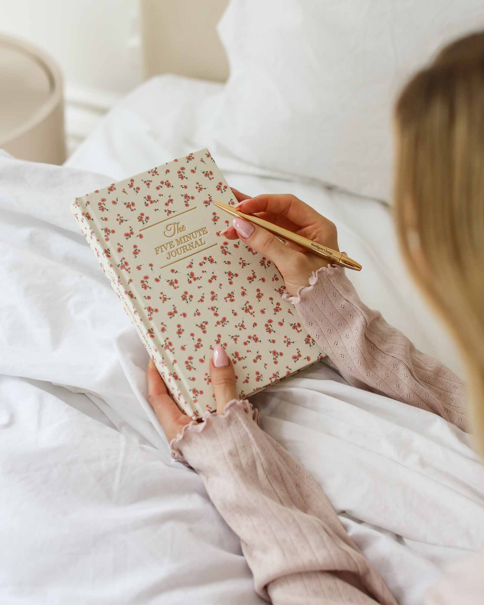 Intelligent Change - Wholesale Journal/Diary - The Five Minute Journal Ditsy Rose - Daily Guided Gratitude1
