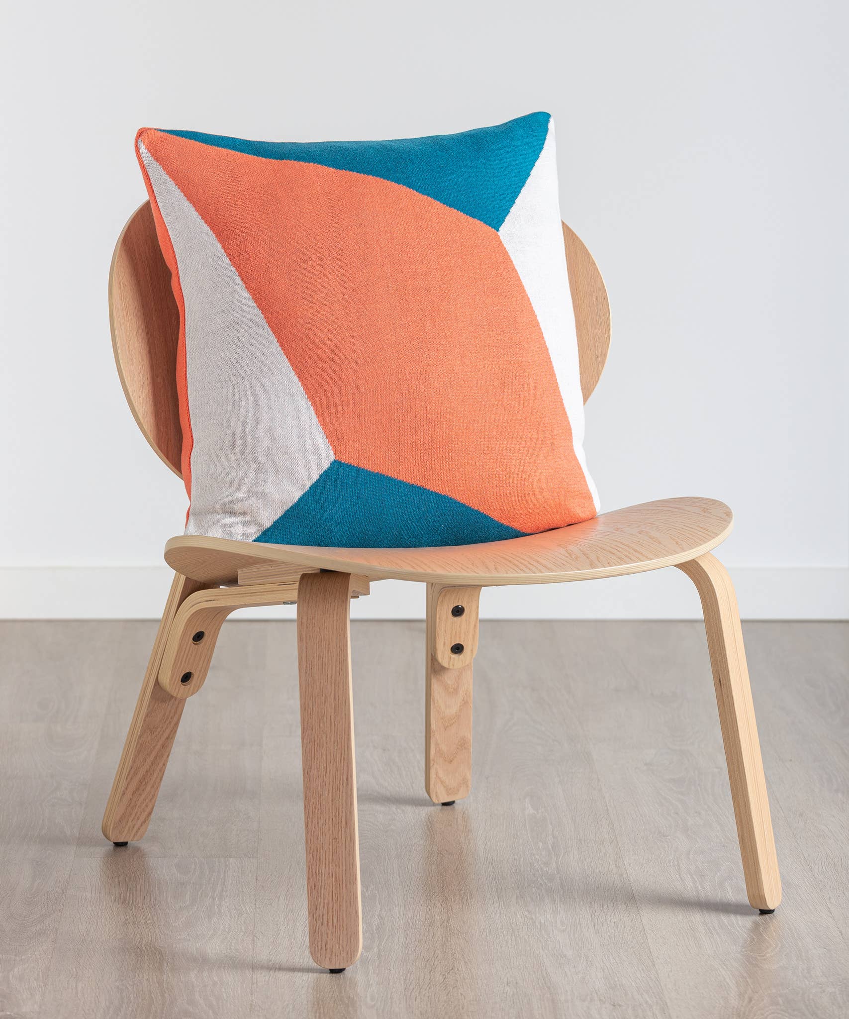 AGATHA PORTO - Wholesale Throw Pillow Cover - Lisboa Grande Cushion Cover - Coral2