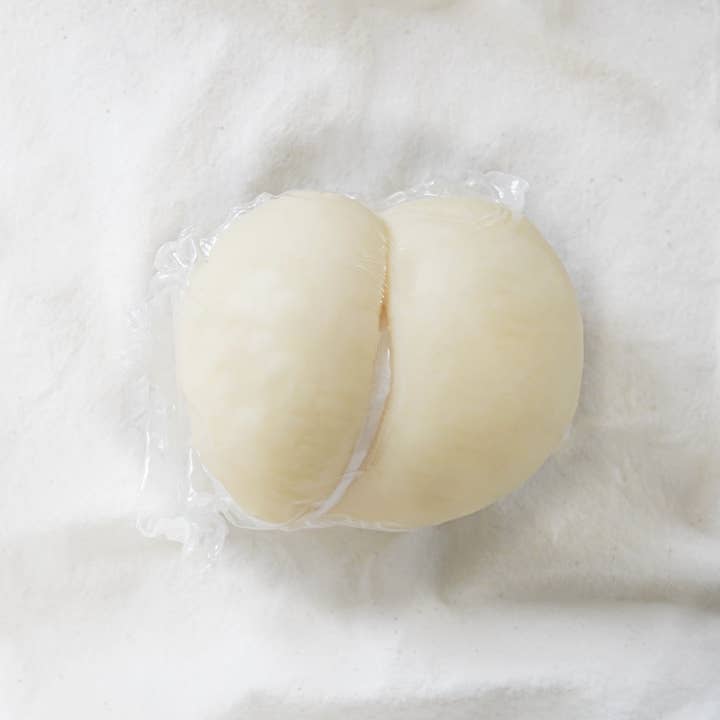 Scamorza - Cow's milk Scamorza (450g) for wholesale by OLIO DI SERRA