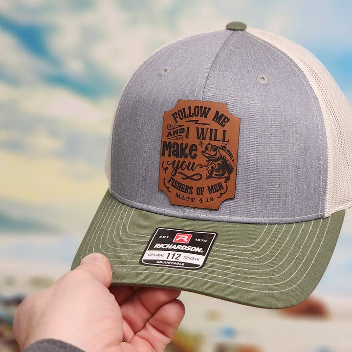 Geloofsinspirerende Truckerpet - Grijze & Groene Mesh Hoed voor wholesale door Knot Creatives