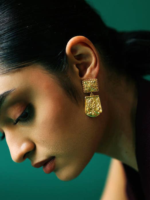 Boucles d'oreilles Empire pour la vente par Melrosia London