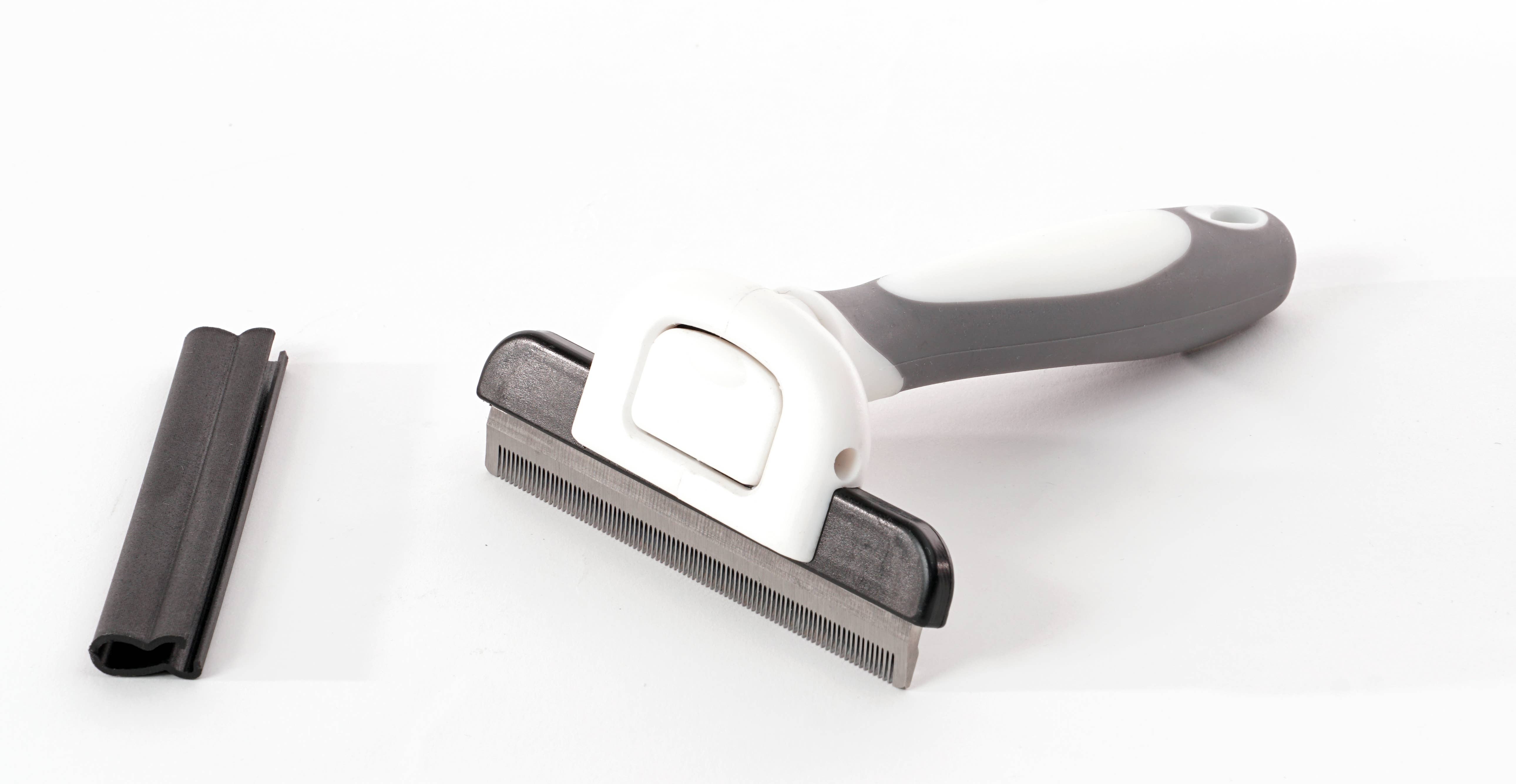 Precious Tails - Wholesale Pet Grooming Tool - Dog - Precious Tails Deshedder Tool3