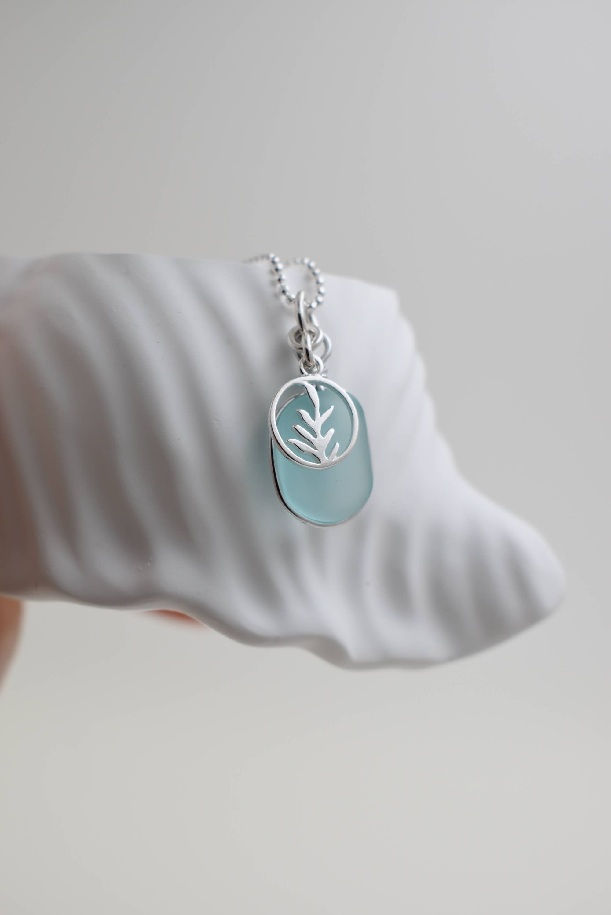 Whitelotus Design - Wholesale Pendant/Charm Necklace - Tiny Fern Eco glass Necklace3