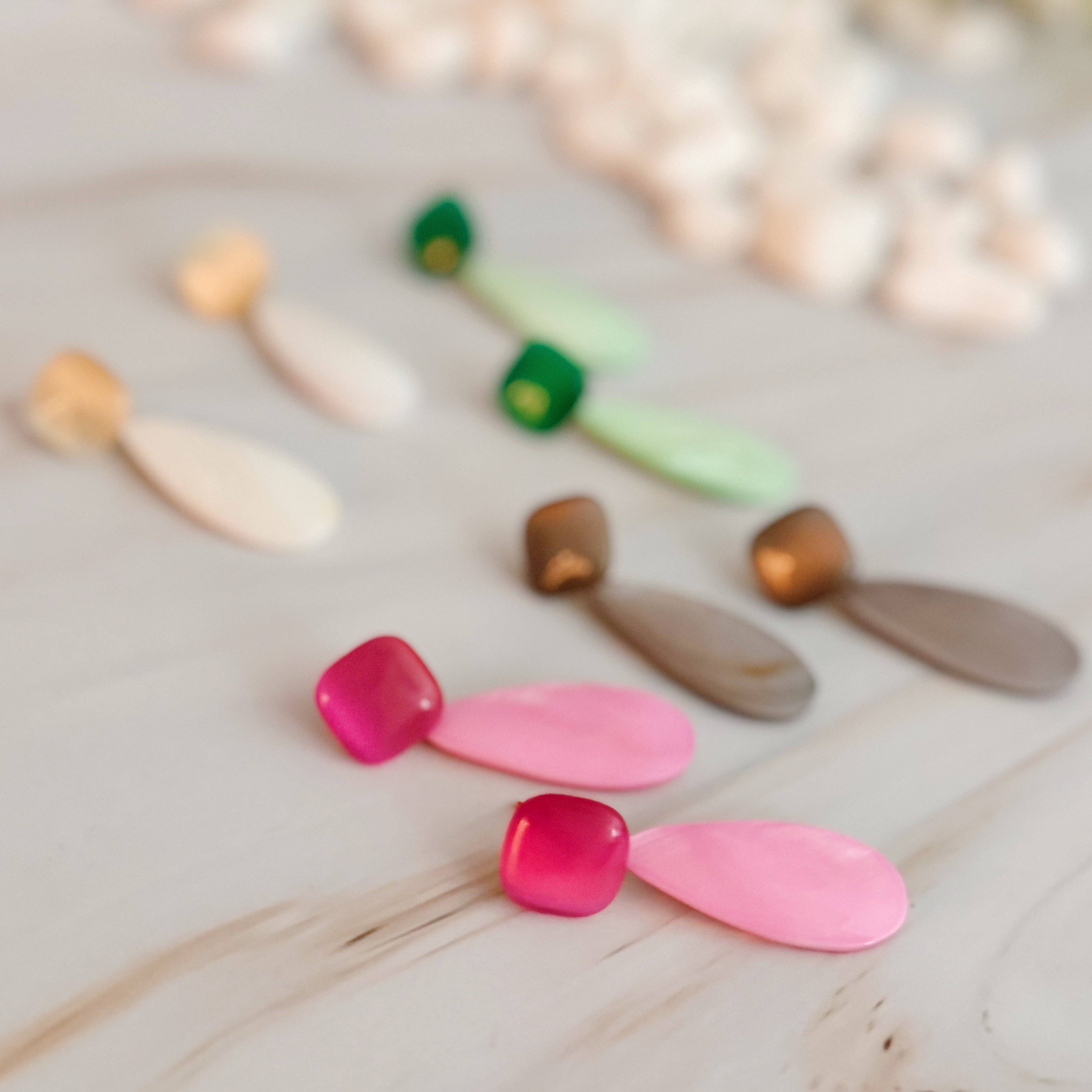 Ellison+Young – wholesale Dangle earrings – Pastel Breeze Double Stone Earrings8