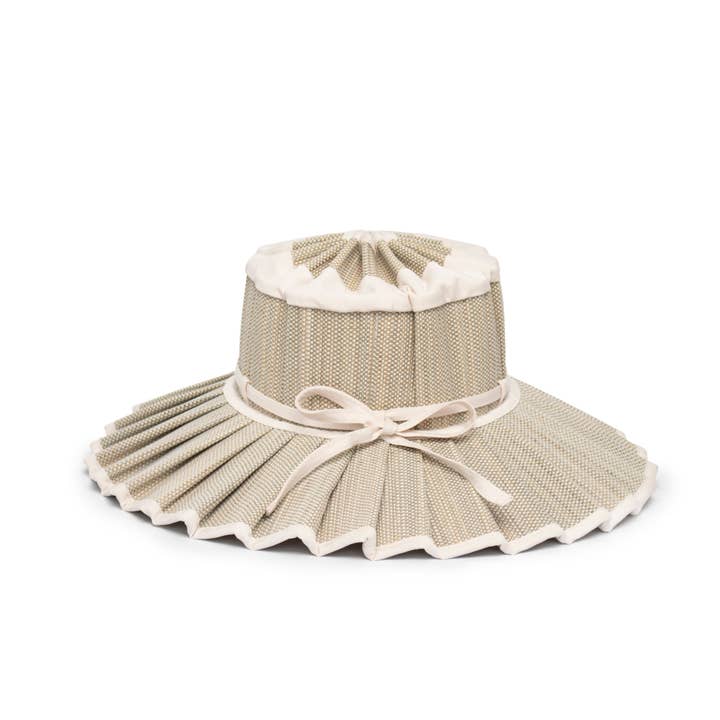 Cappello per bambini Whitehaven Capri per la vendita all'ingrosso da parte di Lorna Murray