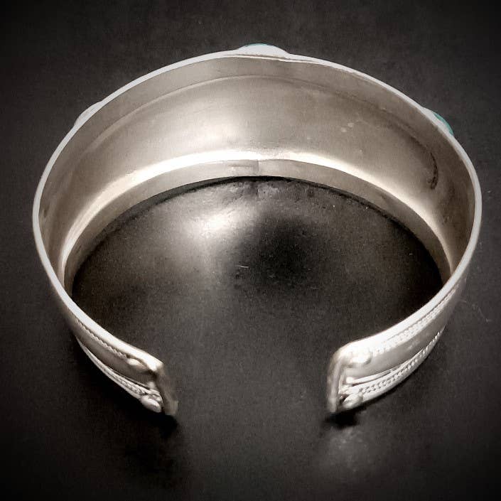 Unique Brand - Venta al por mayor Pulseras tipo brazalete - Brazalete tibetano Marpha con piedras turquesa3