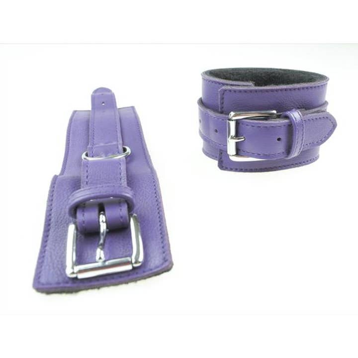 Manchette de poignet - Cuir véritable violet avec faux rasé noir pour la vente par Plesur Body Products
