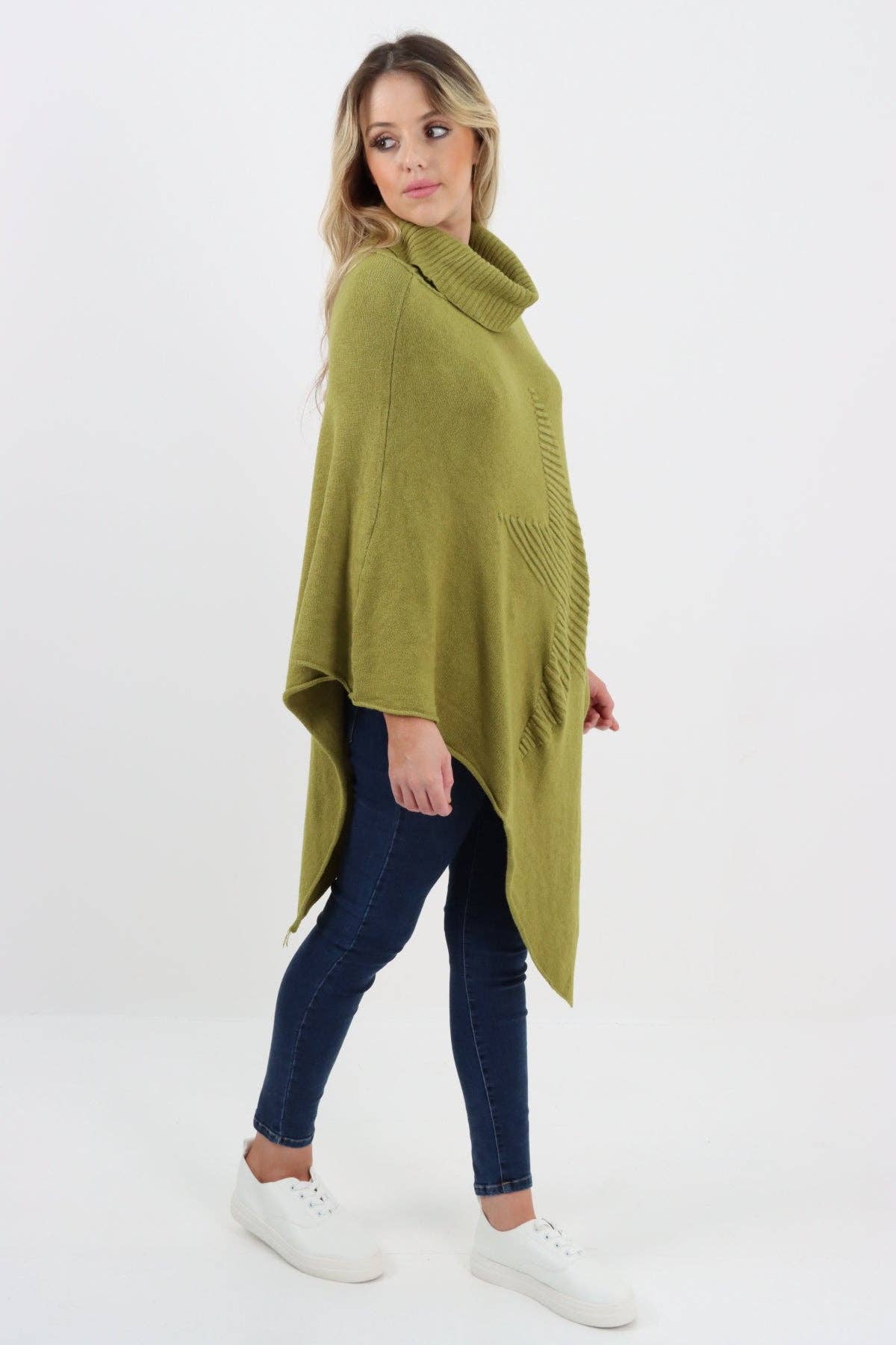 Miss Bold – Engroshandel Poncho - Dame – Italiensk strikket lagenlook poncho med stjernemønster og rullekrave22