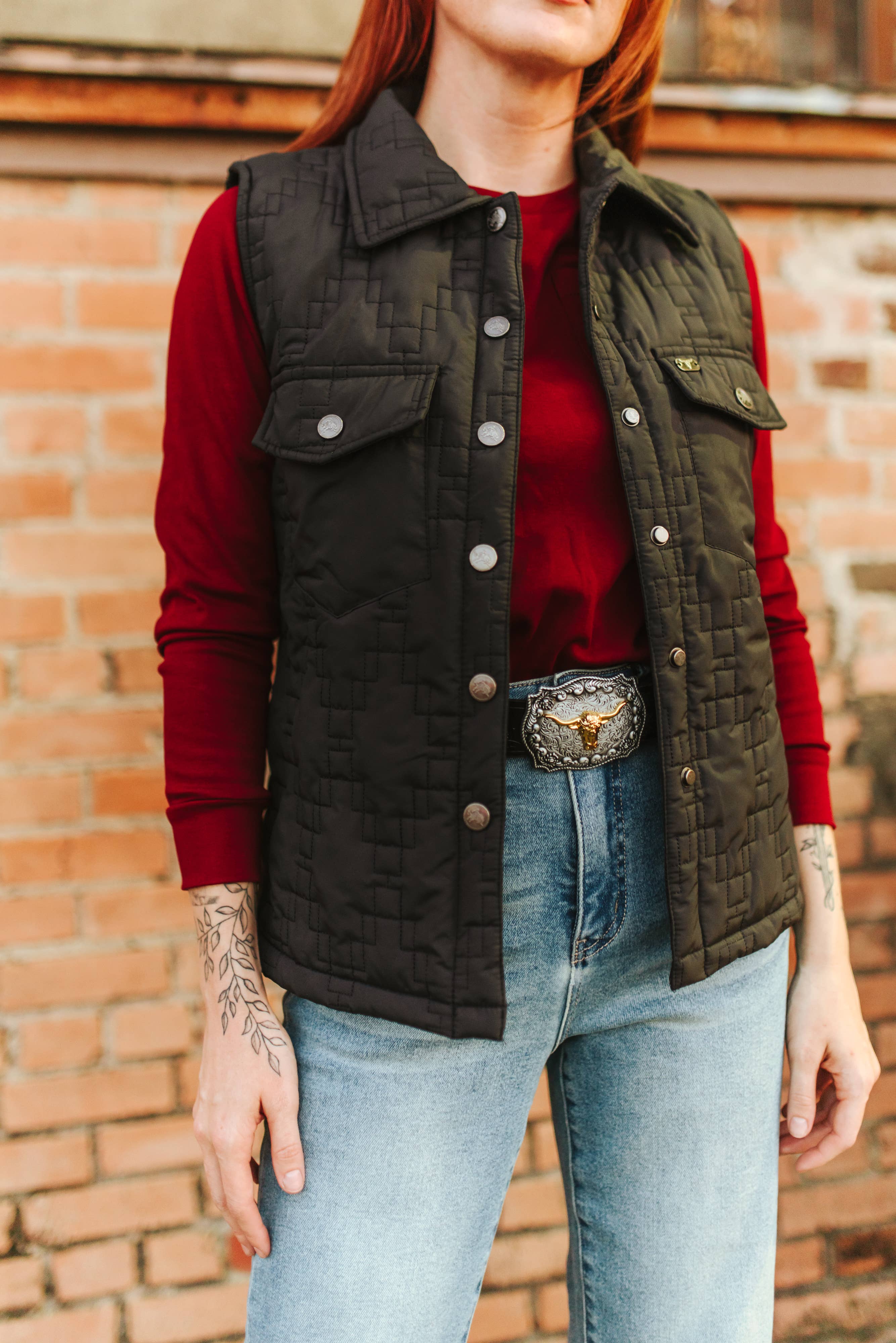 LUCKY & BLESSED - Wholesale Outerwear Vest - Women's - Solid Black Quilted Vest1