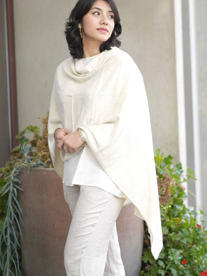 Cashmere Poncho Ivory for wholesale on Faire2