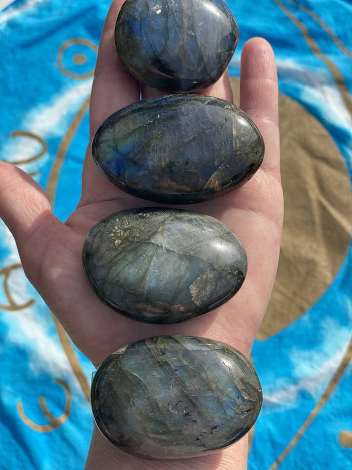 Pedra de palmeira labradorita por atacado de SEA NO EVIL