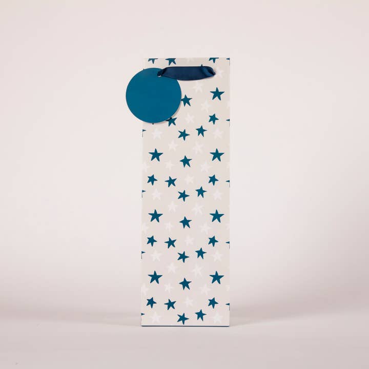 Penny Kennedy Ltd – wholesale Gift bag – Bottle Bag Blue White Stars Eco Premium1