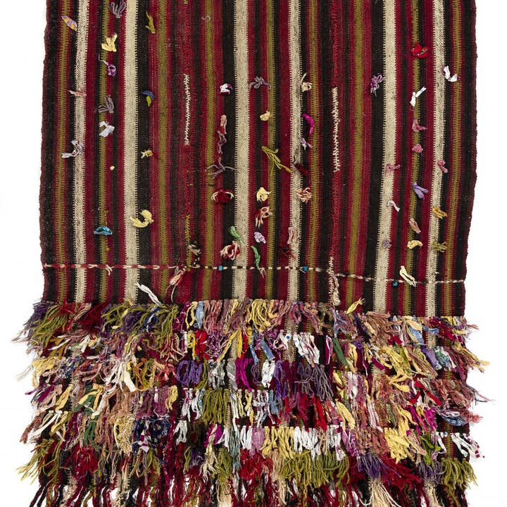Rug Specialist LLC. – wholesale Area rug – 4x4.6 Ft Tribal Kurdish Kilim Rug. Flat-Weave Wall Hanging