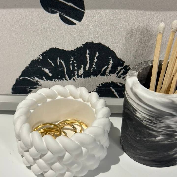 Color and Pour - Wholesale Jewelry Dish - THE GEMMA DISH - Decorative Jewelry & Trinket Dish