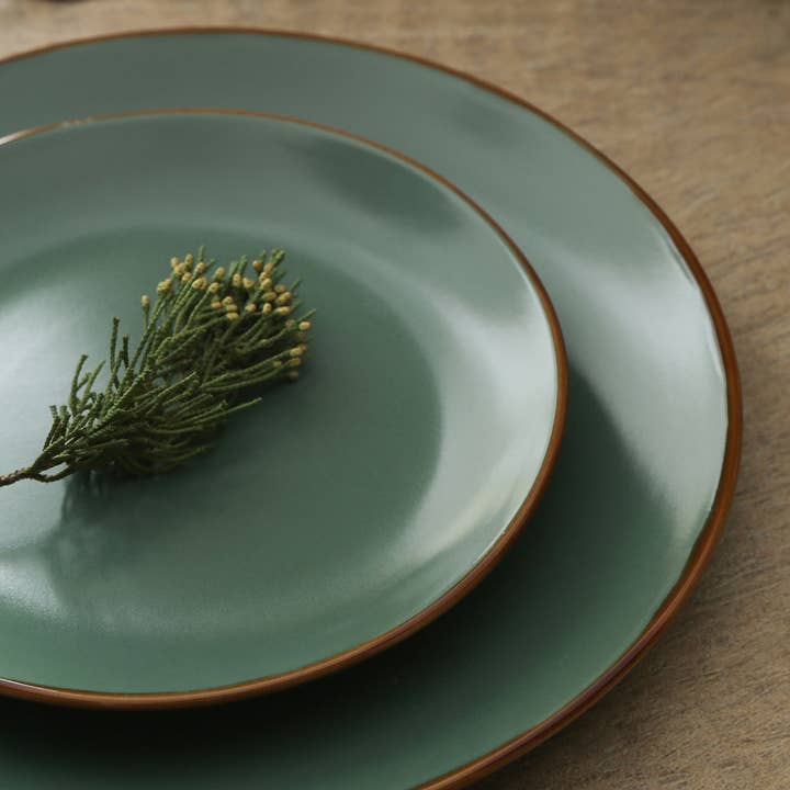 Stone + Lain - Wholesale Dinnerware Set - Brasa Stoneware Dinnerware Set - Green