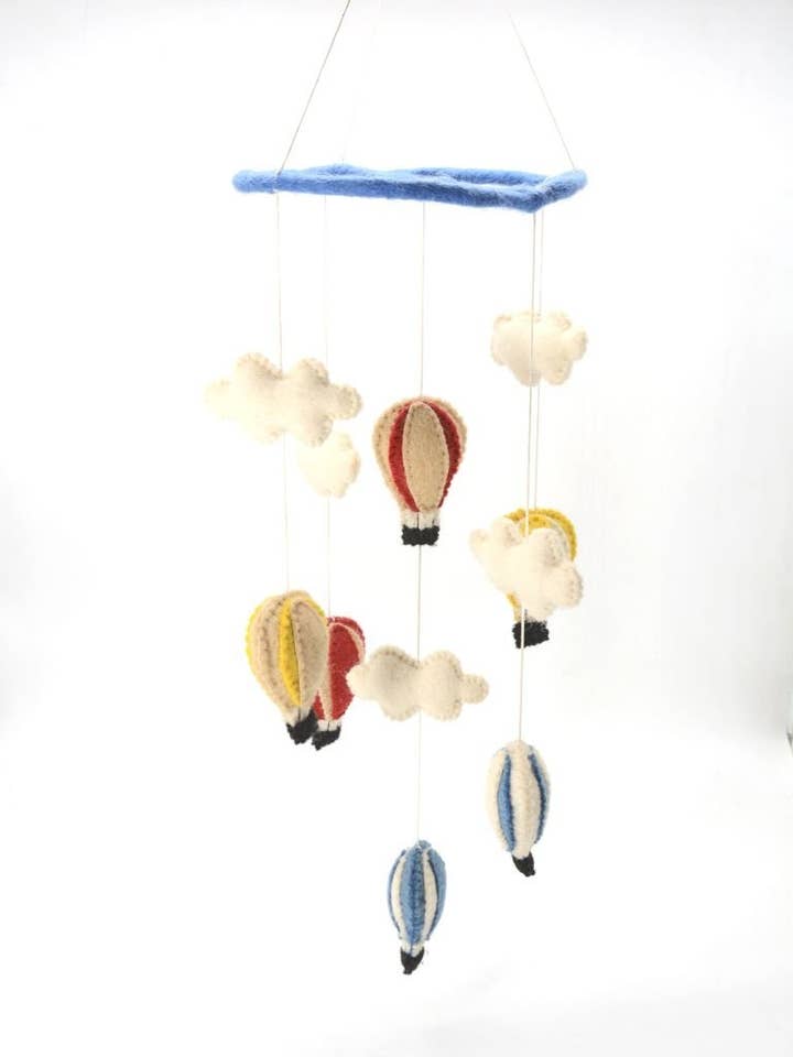 Balão de Ar Quente e Móbile de Nuvens Sonhos nas Alturas por atacado de Woollyfelt