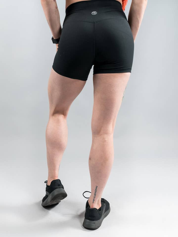 Effortless Classic Shorts - Black por atacado de Til You Collapse