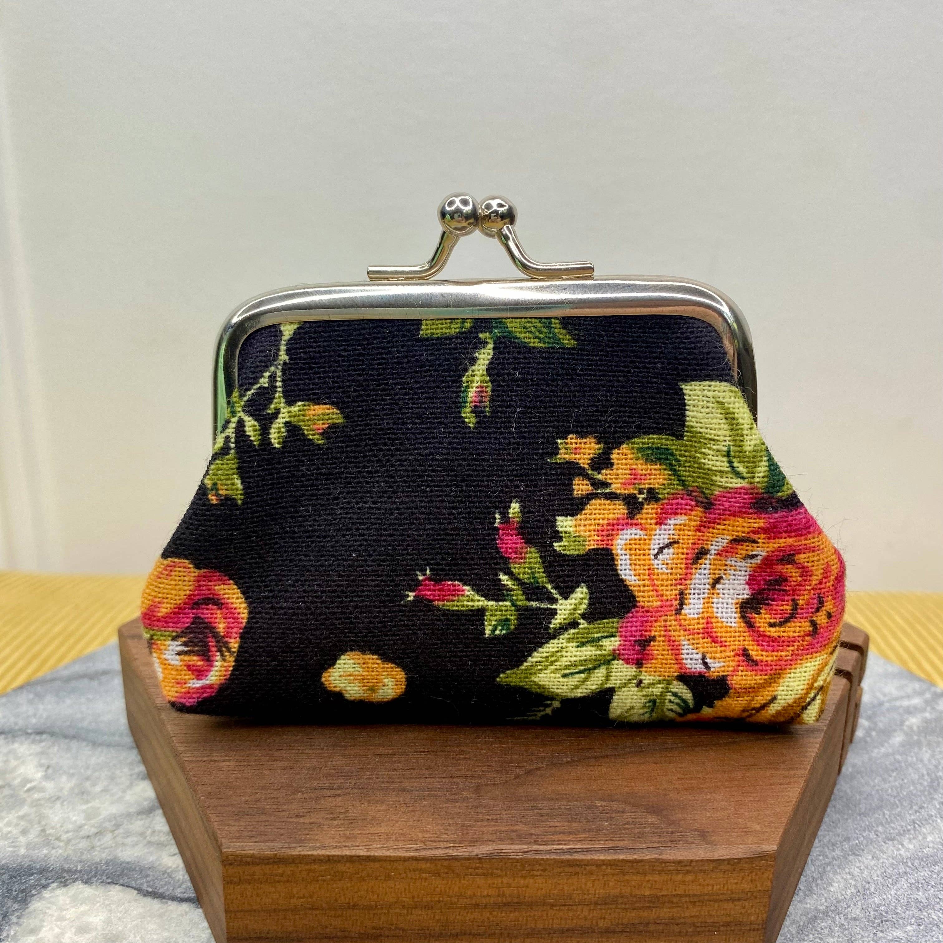 Hive Supply - Wholesale Coin Purse - Women's - Clamshell Coin Purse Wallet (Smaller) - Floral0