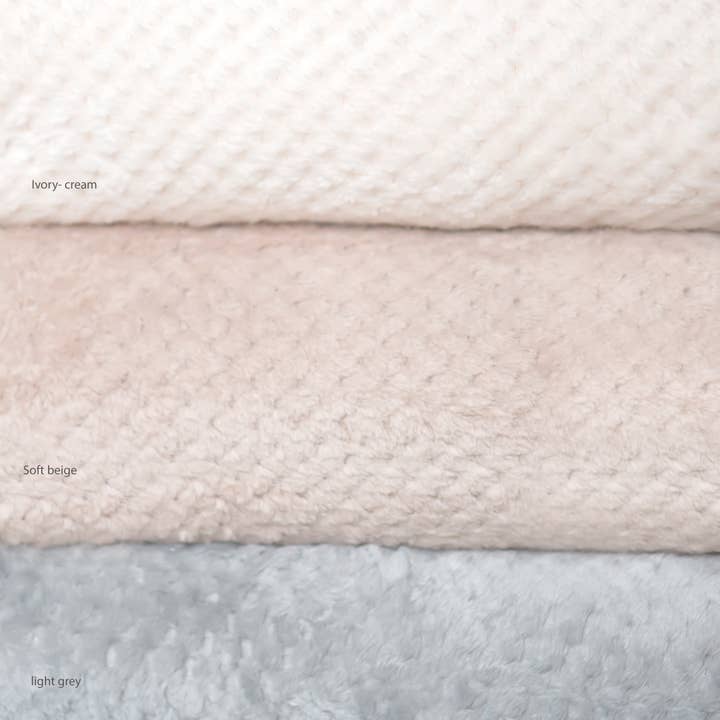 Everyday Cozy Living - Wholesale Throw Blanket - Soft Waffle Weave - Fleece Blanket Lightweight Throw1