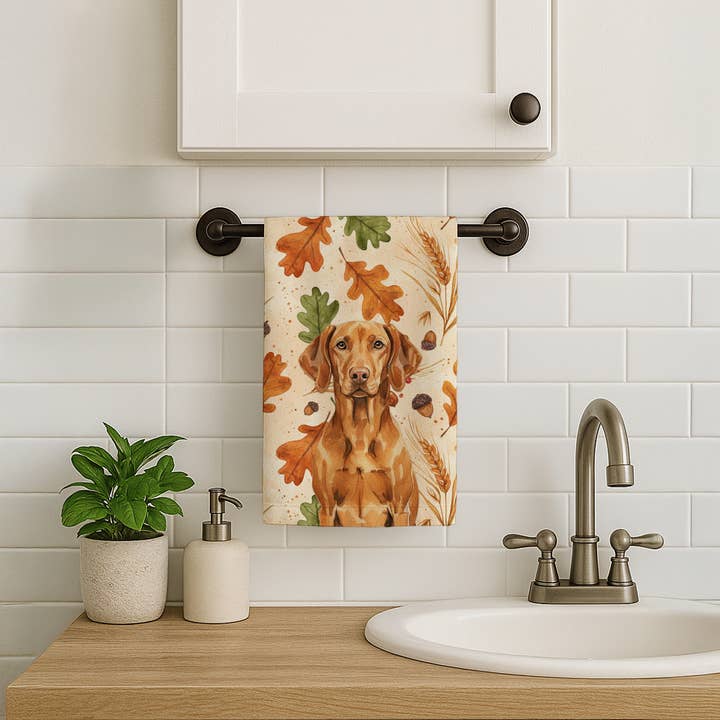 Vizsla Heirloom Fall Towel WDK8046 for wholesale by Caroline's Treasures