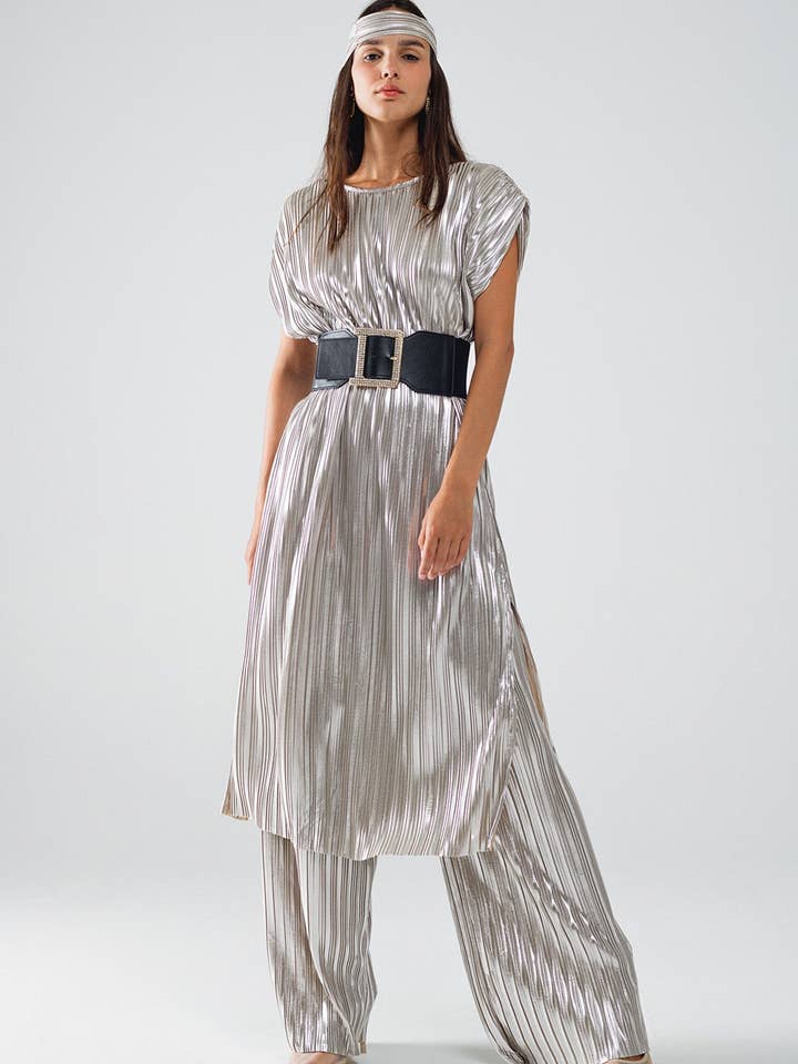 Silver Pleated Dress With Belt And Short Sleeves for wholesale by Q2—All Orders:Free Duties for the US,UK,and Canada
