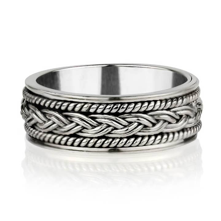 Bague Tournante Fidélité Celtique pour la vente par Charlotte's Web Jewellery