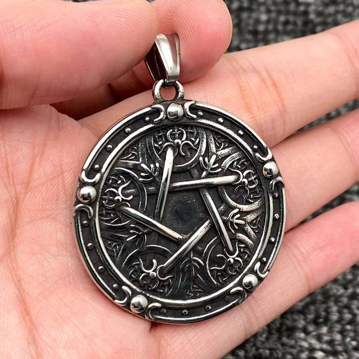 Colgante artesanal vintage con pentagrama mágico de acero inoxidable, MJ/MNP para venta al por mayor de Mio Queena