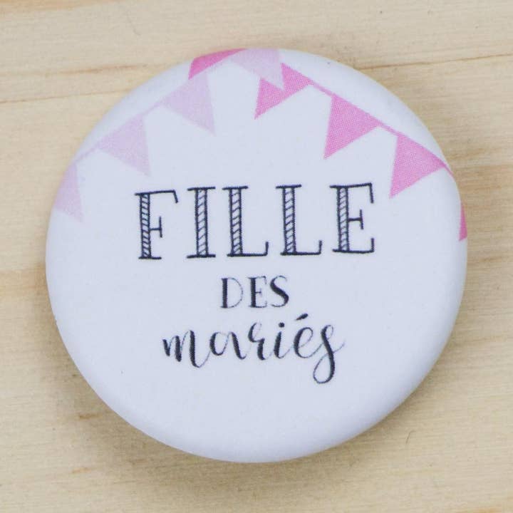 Wedding badge Daughter of the bride and groom for wholesale by Te Whaka
