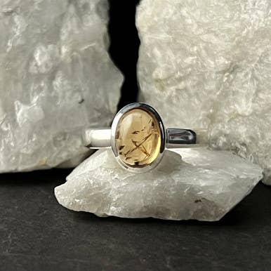 Bague impériale en forme de topaze en argent sterling lisse pour la vente par Nugent Jewelry