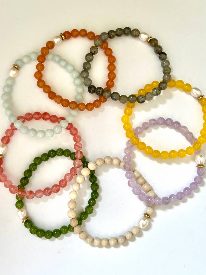 Bracciali Adrienne per la vendita all'ingrosso da parte di Sandrine France Studio