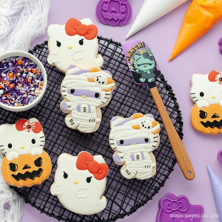 Handstand Kitchen - Venta al por mayor Cortapastas - Sellos para galletas de Halloween de Hello Kitty®, juego de 3