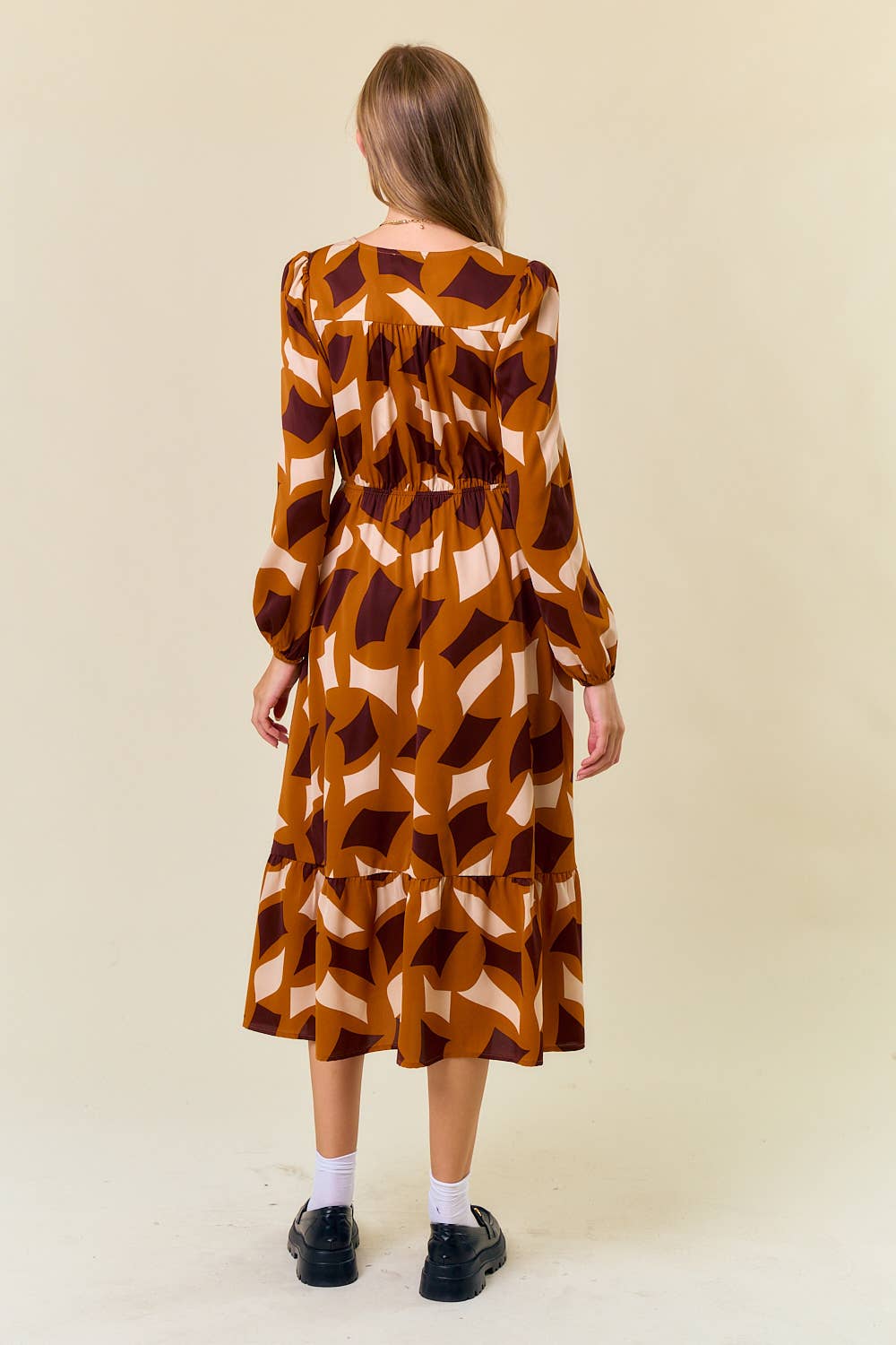 Doe and Rae - Wholesale Dress - Women's - Abstrct Print V-Neck Half Button Front Midi Dress - 27816D4