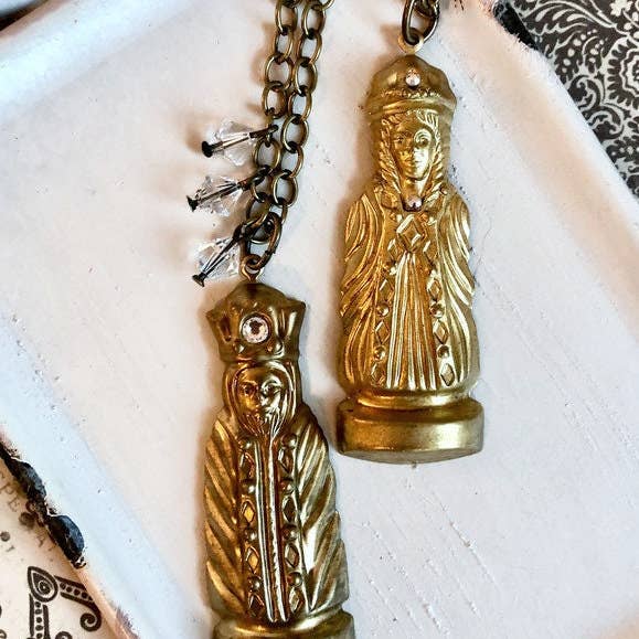 The green antique trunk - Wholesale Pendant/Charm Necklace - King or Queen Chess Piece Necklace Charm2