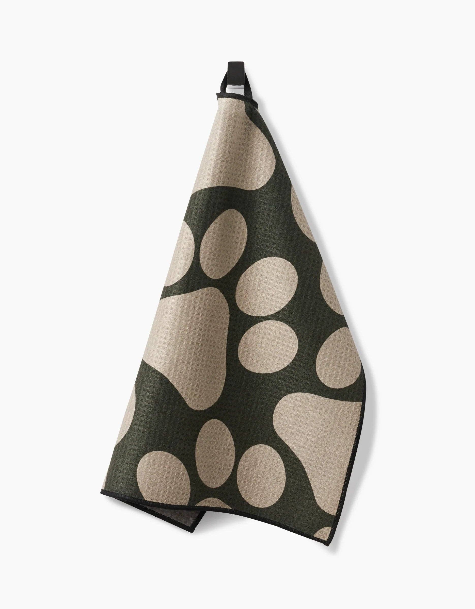 Geometry - Vente Serviette – chien - Serviette Paw Prints2