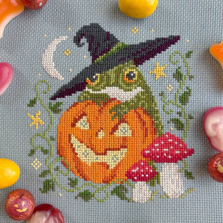 Pumpkin Toad - Kit for wholesale by Love Poppet