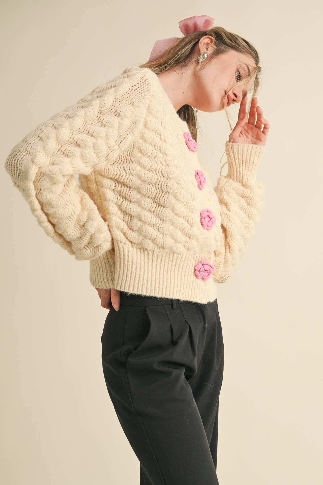 &MERCI - Wholesale Cardigan - Women's - TEXTURED SWEATER CARDIGAN WITH KNIT ROSETTE DETAIL MSW107353