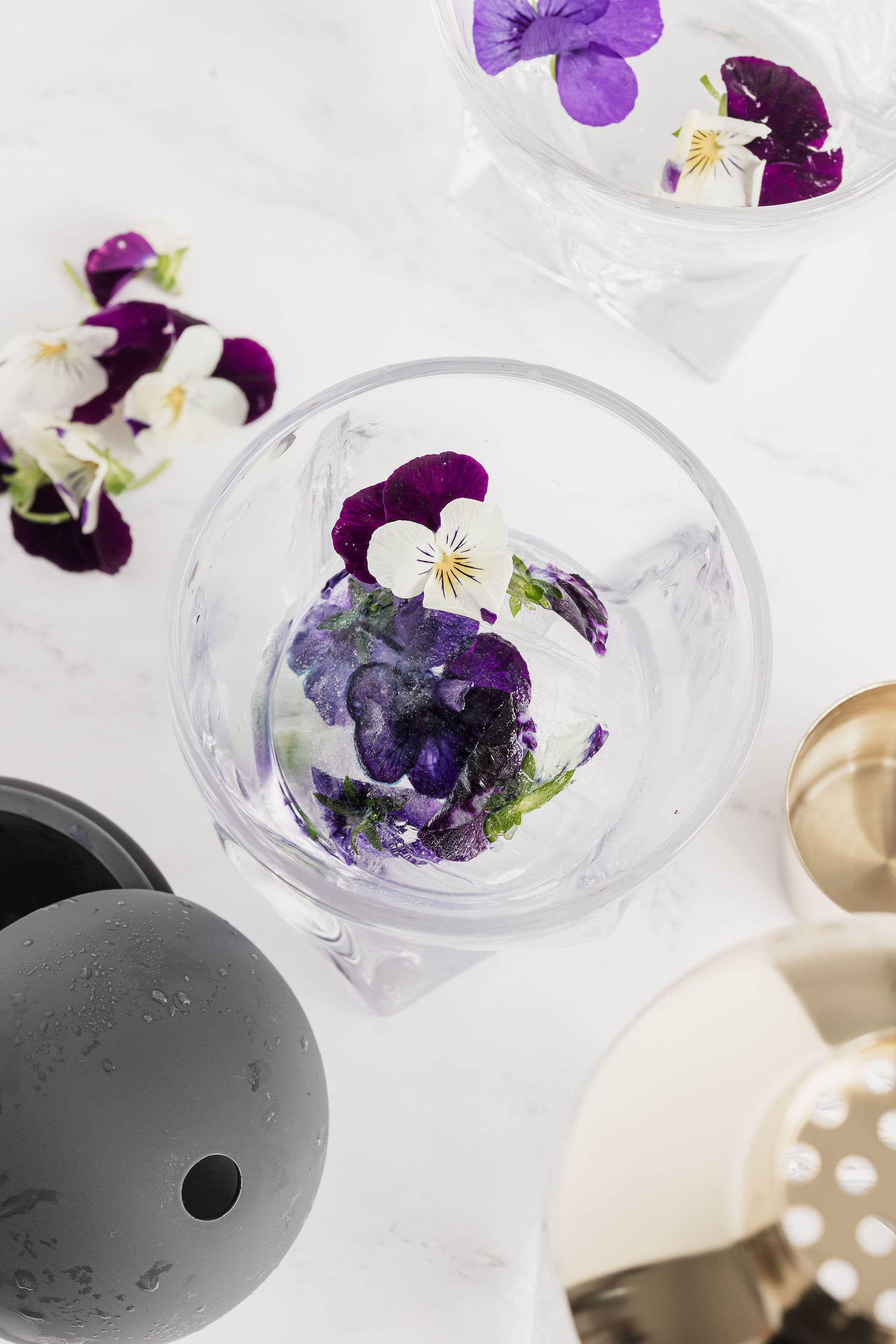 UBERSTAR – wholesale Ice tray/mould – Giant Silicone Ice Sphere Mould2