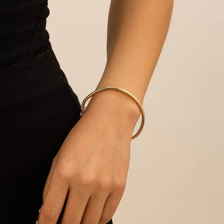 ACCITY - Wholesale Link & Chain Bracelet - SIMPLE DOUBLE-LAYER HOLLOW KNOTTED OPEN BRACELET_CWMM3101
