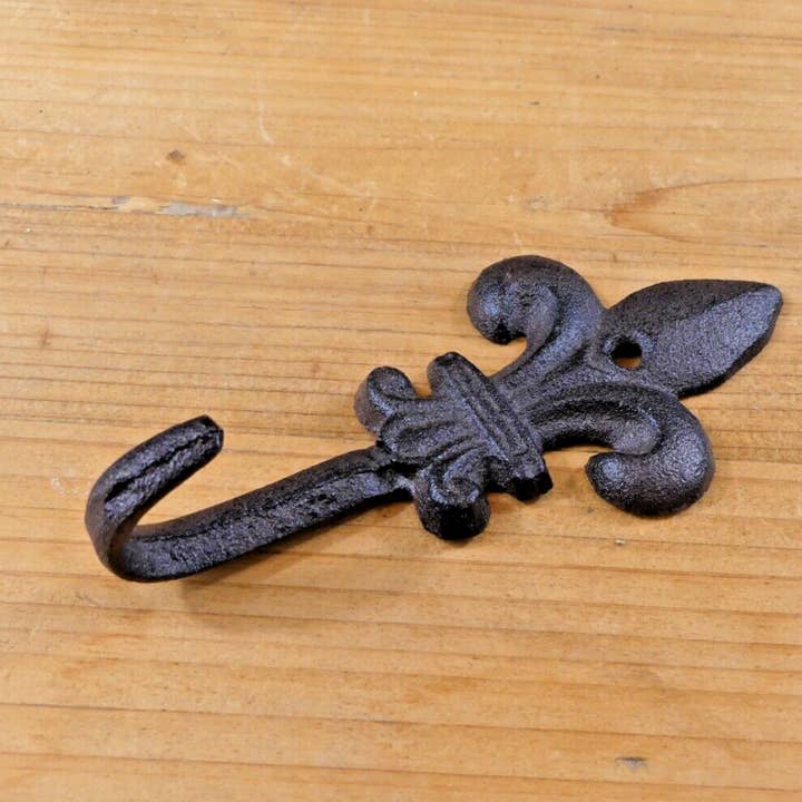 Midwest Craft House - Wholesale Wall Hook - Victorian Rustic Cast Iron Fleur De Lis Wall Hook, 5 1/2"