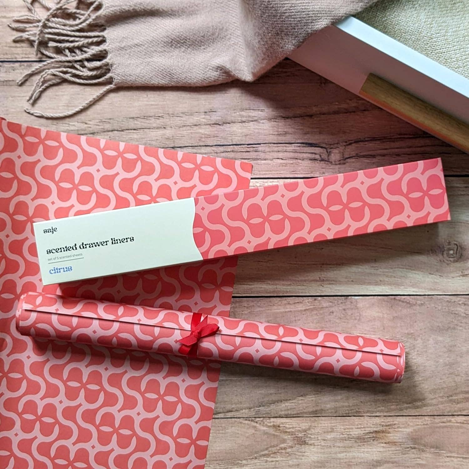 Robert Frederick Ltd - Wholesale Ladevoering - Saje Geparfumeerde Ladevoering - Set van 5 Citrus1