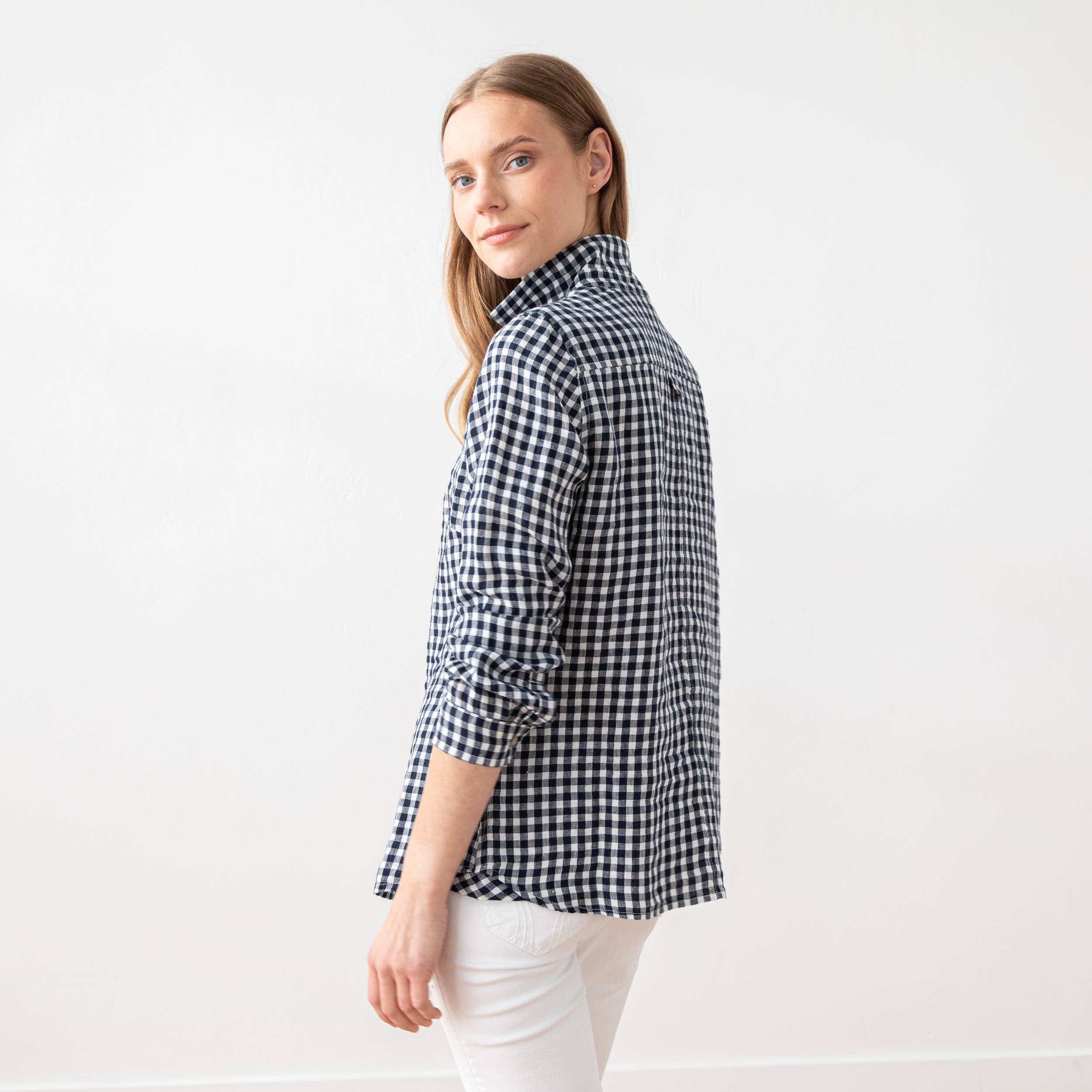 LinenMe - Vente Chemise à col boutonné – femme - Chemise en lin bleu marine à carreaux Ernesto3
